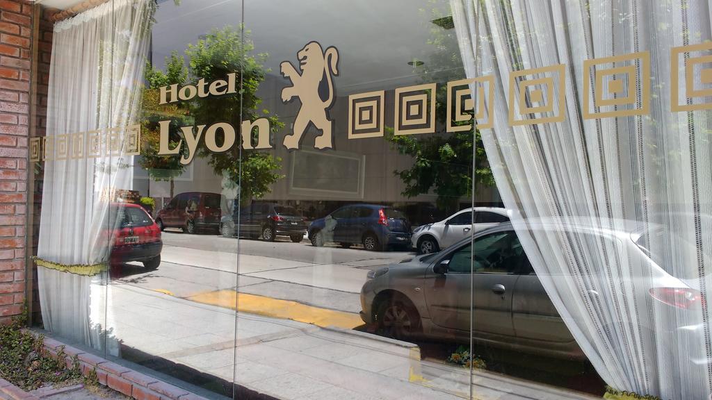 Hotel Lyon Мар-дель-Плата Экстерьер фото